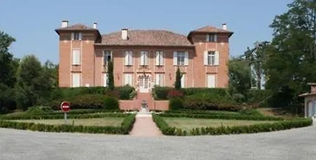 Chateau De Barbet Vakantiepark Lombez